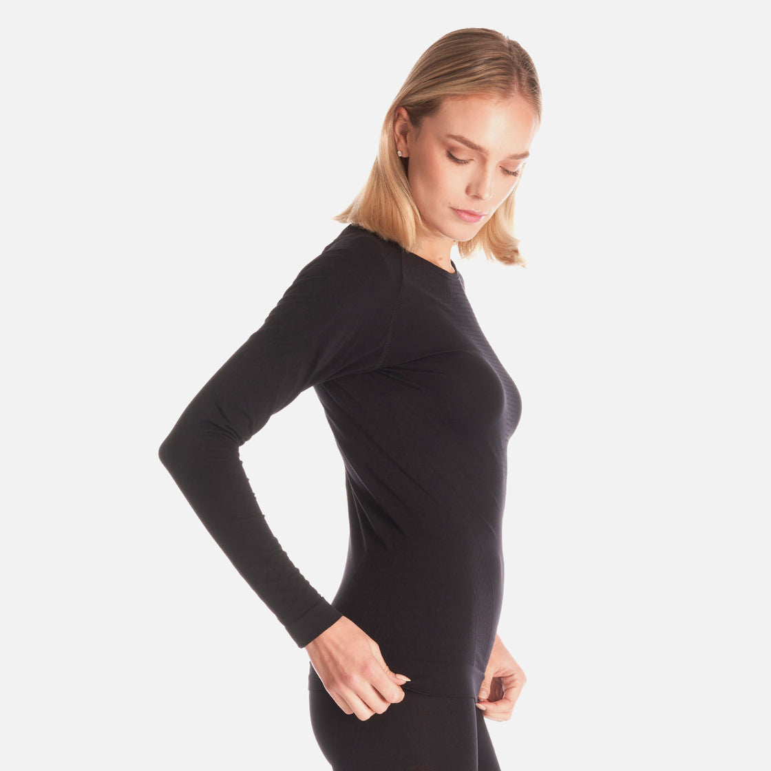 Primera Capa Mujer Skintec 1000 Seamless Top Negro Lippi